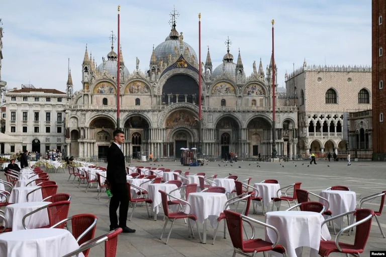 L'Italia inizia martedì isolato da Coronavirus