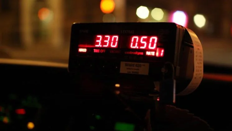 Coronavirus: Una ragazza scappa da Milano e torna a casa in taxi