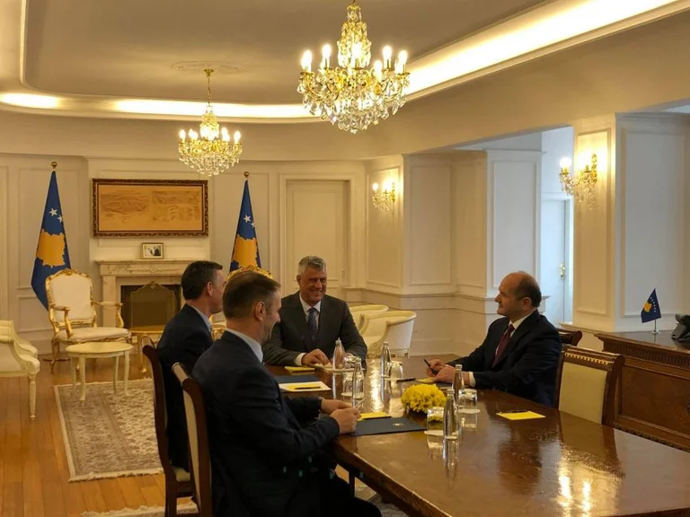 Después de Mustafa, Thaci conoce a Wessel