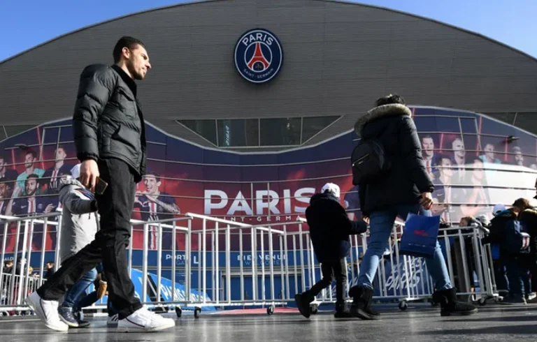 partite di calcio francesi con un picco di 1000 spettatori