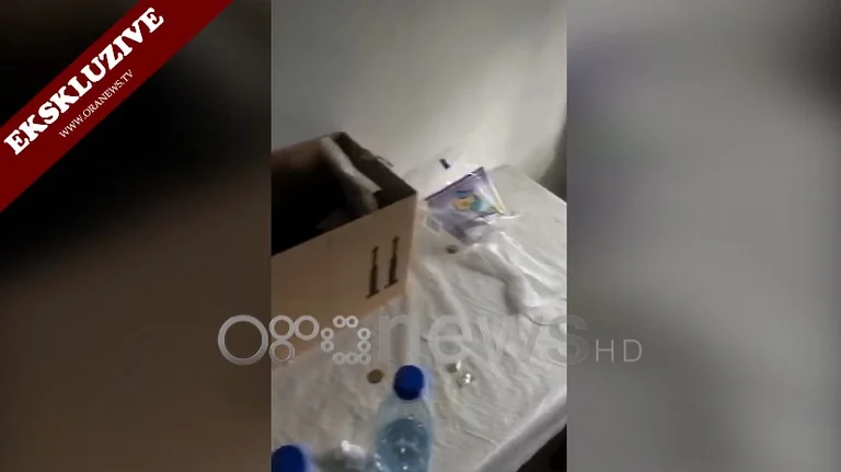 Flasin të infektuarit me koronavirus në Shqipëri, thonë se kushtet në dhomë janë skandaloze