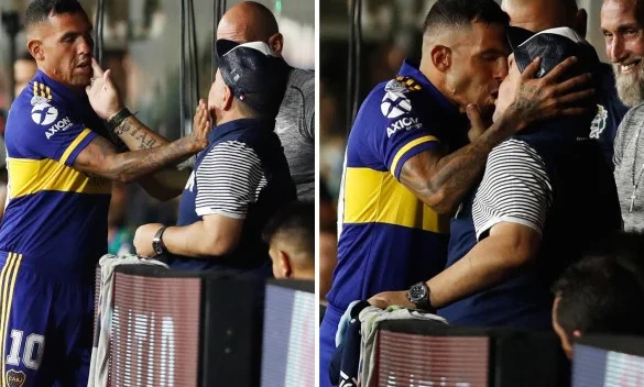 Maradona kisses Manchester United's former player on the edge