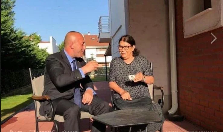 Haradinaj for March 8th publishes a photo with his mother: Women have been pillars in the face of challenges