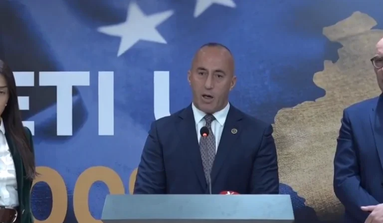 Haradinaj appelle la Conférence à unifier la position du Kosovo sur la Serbie