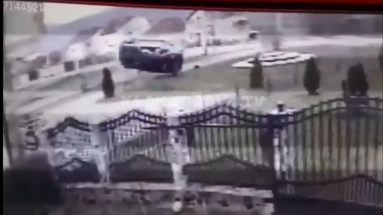 Auto-accidente pesado en Podujevo