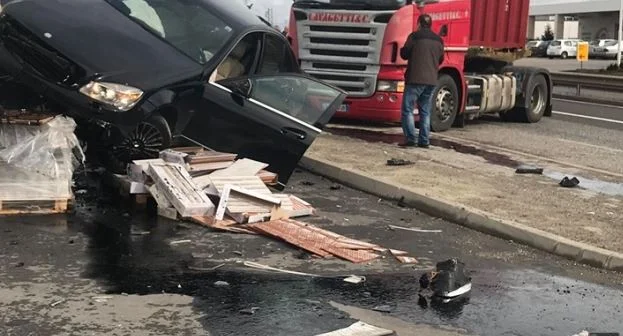 Traffic accident at Shkaban, one person gets seriously hurt