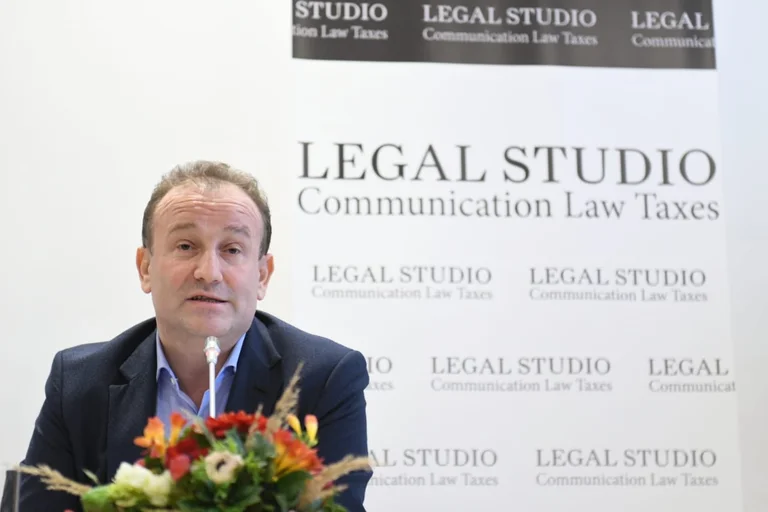 Henry Chili répond pour les 750 mille euros discutés avec la famille Aliko