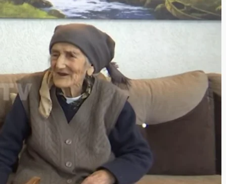 Was ist das Geheimnis der Lebensspanne von 105 Jahren aus dem Großen Krusha? Ihr eigenes Geständnis (Video)