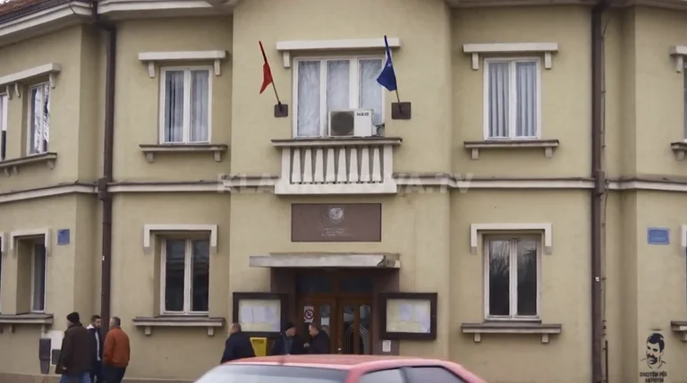VV accuses LDK] of illegal employment in Podujevo