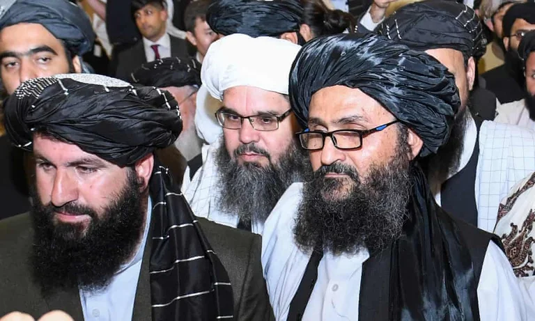 La conversation téléphonique de Trump avec les Taliban est détectée : “Vous êtes des gens forts, vous vous battez pour votre patrie...”