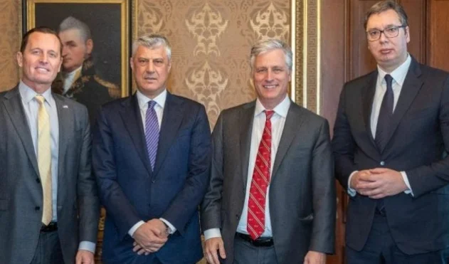 Gli analisti serbi commentano l'incontro Thaci-Vucciq