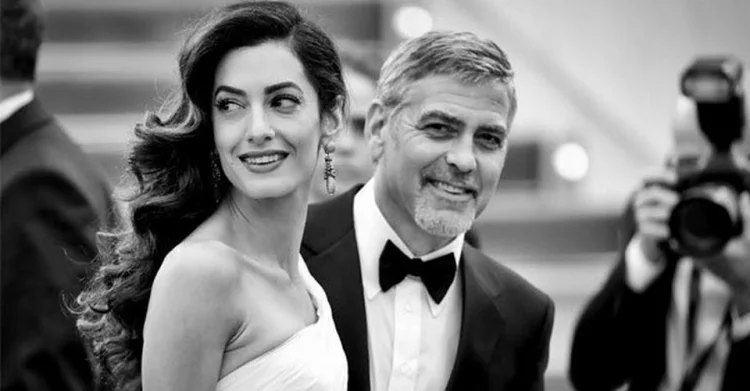 Gray but charming, these are the details that make a man's image quite sensitive...