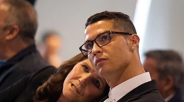 La madre di Ronaldo è in ospedale di emergenza.