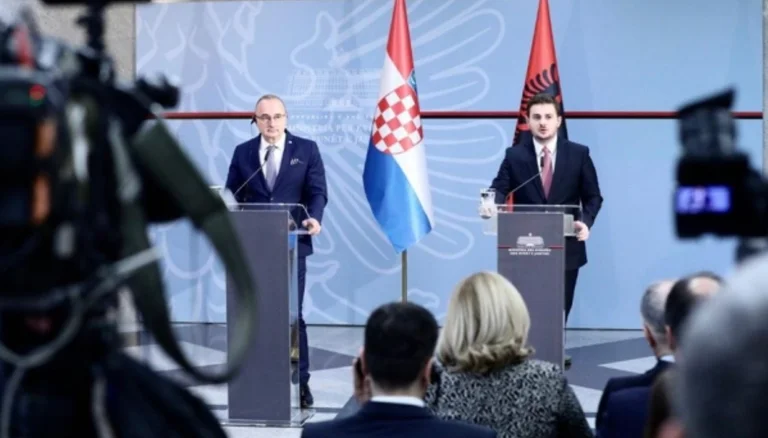 Cakaya: Establecimiento de un conjunto trilateral de Albania - Croacia-Kosovo