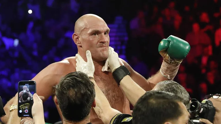 No puedo creer que la transformación de Tyson nos recuerde cuando no estaba en forma.