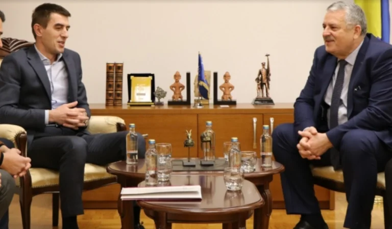 Veliu and Tolaj discuss joint projects