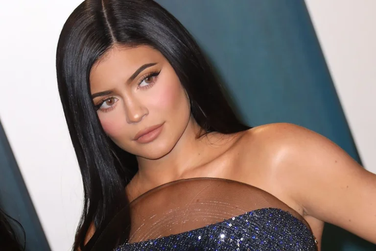 Kyle Jenner semble extrêmement attrayant