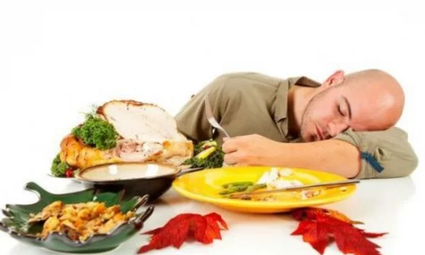 Hungry sleep is not a good idea, you can add weight