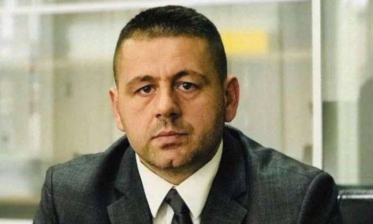 Esston Beka Berisha, jure à la mère journaliste du Kosovo