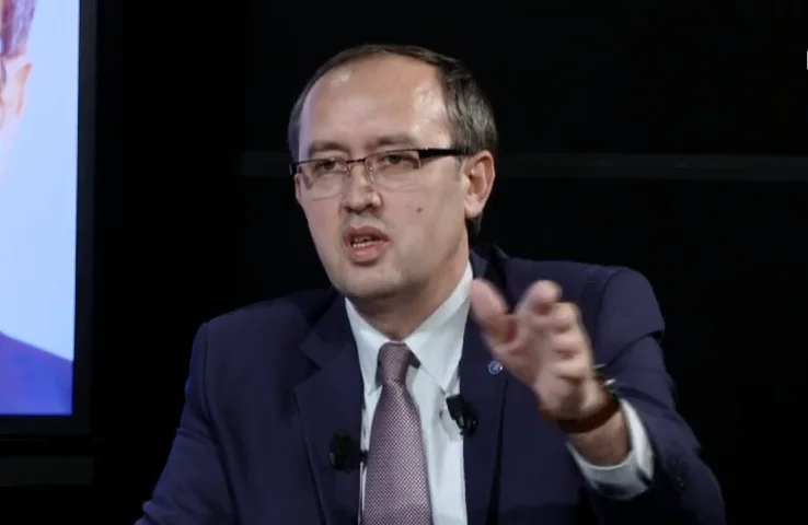 Hoti: LDK no vota en la decisión del Gobierno Kurti de abolir parcialmente el impuesto