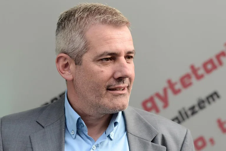 Sveçla: Nëse s’arrijmë marrëveshje me LDK-në, opsion është edhe qeveria e pakicave