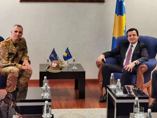 Pas publikimit të ‘marrëveshjes sekrete’ Kurti takohet me komandantin e KFOR-it