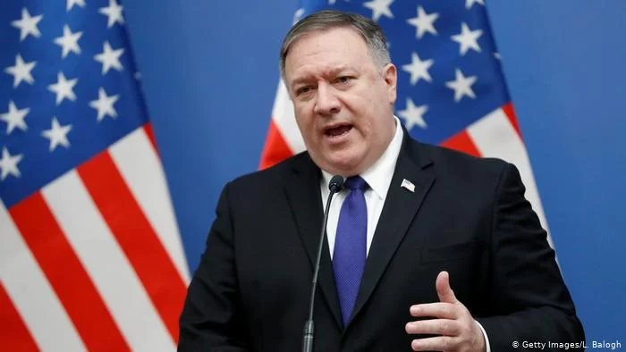 Pompeo kërkon që Kosova ta heqë taksën ndaj mallrave serbe