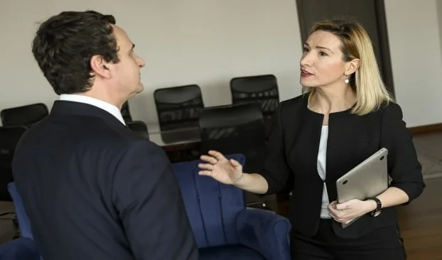 Albin Kurti emëron Shenaj Shalën këshilltare të Jashtme Politike