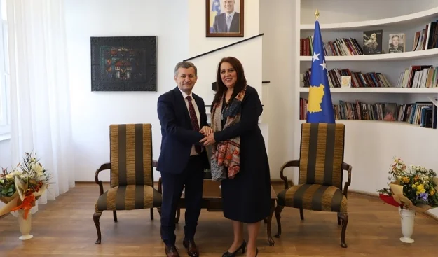 ​Ismet Beqiri merr zyrtarisht detyrën e zëvendësministrit të MKRS-së