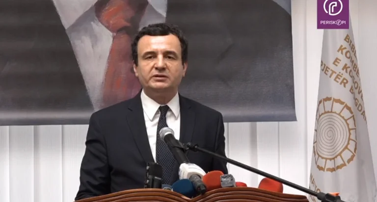Kurti: Rrugëtimi im pa Adem Demaçin do të ishte i pamundur