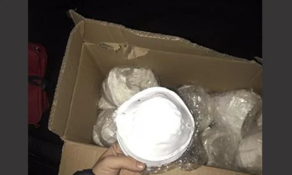 Maskat për mbrojtje nga koronavirusi shiten në “merr jep”