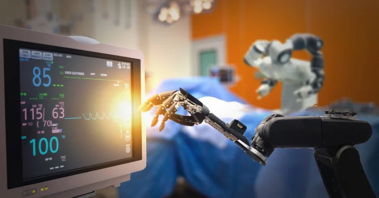Kina aktivizon robotët kundër koronavirusit