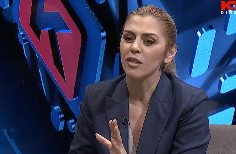 Deliu-Abrashit: Kush e shantazhoi Kurtin kështu, keni abuzu me dhimbjen e nënave të të zhdukurve