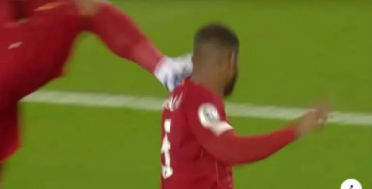 Roberto Firmino për pak ta godiste karate Gini Wijnaldumin pas golit kundër West Hamit mbrëmë