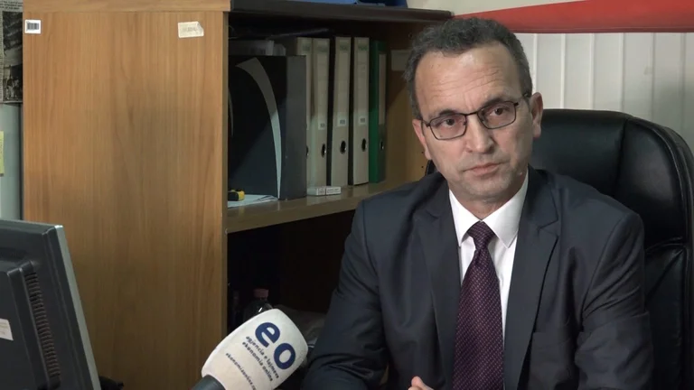 Shërbyesit Civilë: Qeveria të mos hapë konkurse pa i sistemuar punëtorët aktualë