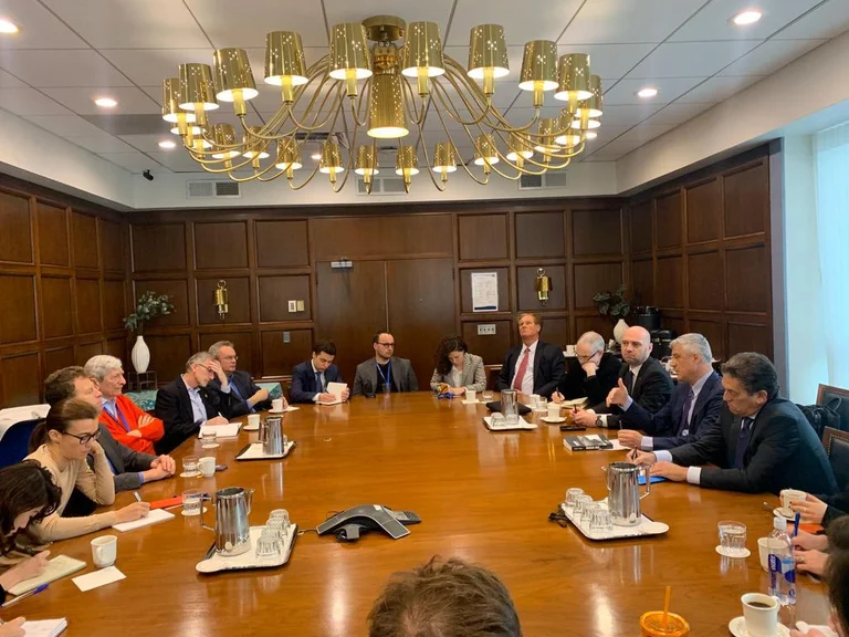 Thaçi në Brookings Institute kërkon që SHBA të ruajë fokusin në Kosovë dhe rajon