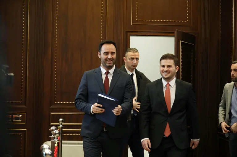 Konjufca dhe Cakaj: Nuk kursejmë asgjë për ta mbështetur projektin e Luginës së Bashkuar