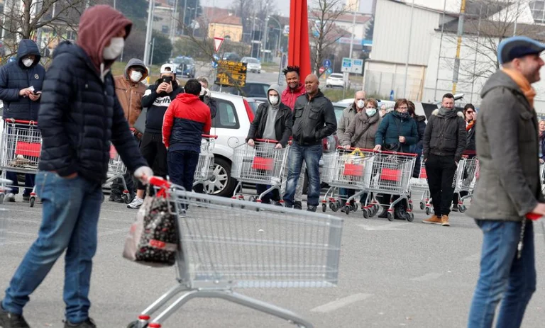 Virusi godet rëndë ekonominë: Italisë i avullohen 4 milionë euro në ditë