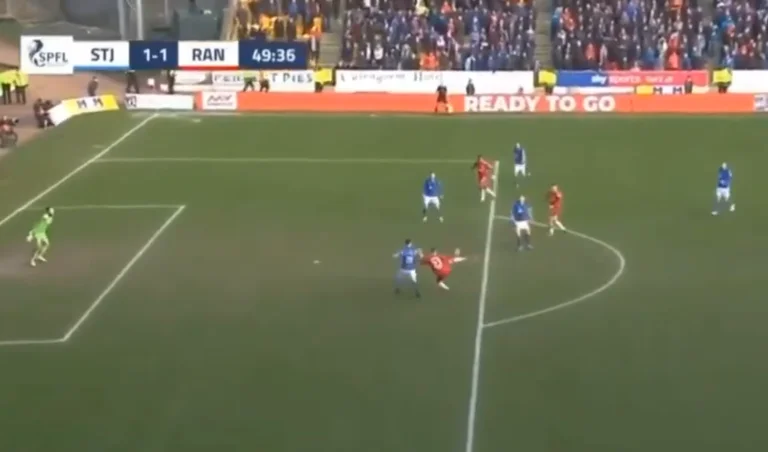 A është normal Kamberi? Shënon për gjigantin skocez një gol tmerrues (Video)