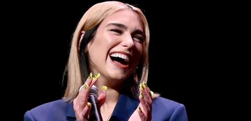 Je veux Lip avec “Ne commencez pas maintenant” prend la première place dans “U n S Pop Charts”