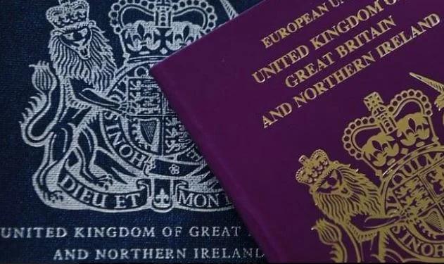 Großbritannien ändert die Passfarbe nach Brex