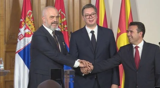 La idea para el mini-Shengen, la UE no lo respalda.