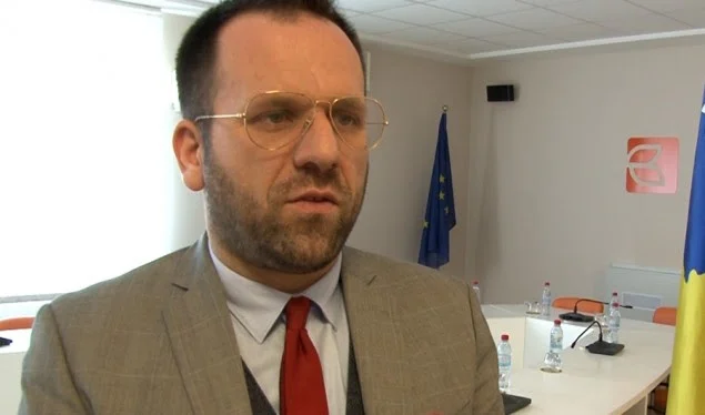 Rukiqi esorta il governo a riformare O L'E.P. su milioni di danni