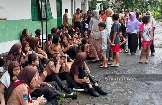 Schoolout turns into tragedy, 6 students drown in the river and 5 missing
