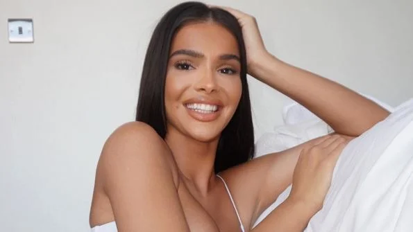 Arbenita cette fois semble très sexy (Photo)