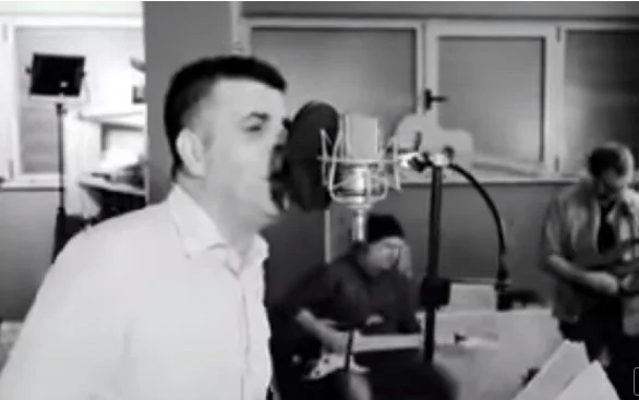 Marigona trae la canción más nueva