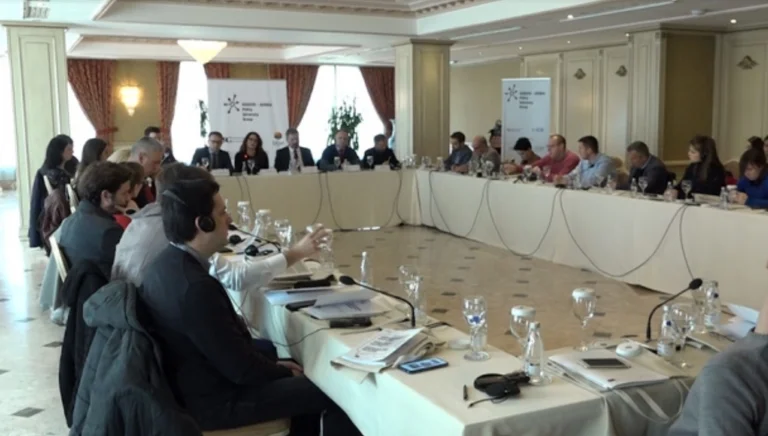 La libéralisation politique a affecté le déclin des résultats du dialogue technique au Kosovo - Serbie
