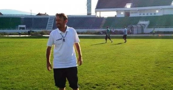 locale calcio nero: Joy Kachanik muore