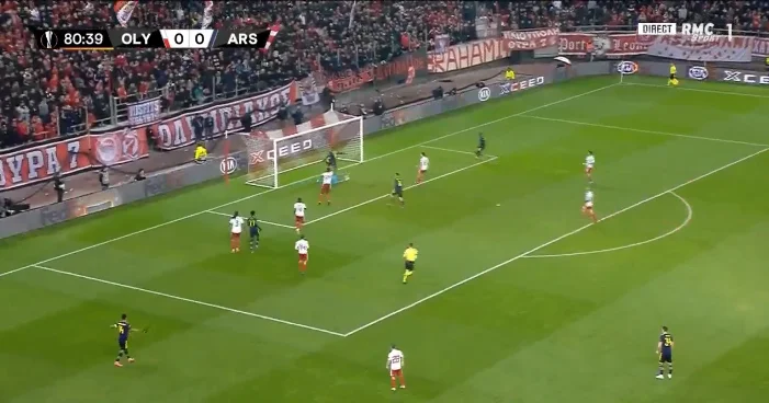 Arsenal zerquetscht endlich die Griechen: Lacazette-Marken