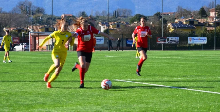 Las chicas que estaban con nosotros no pararon: demoler Gales y alcanzar las finales